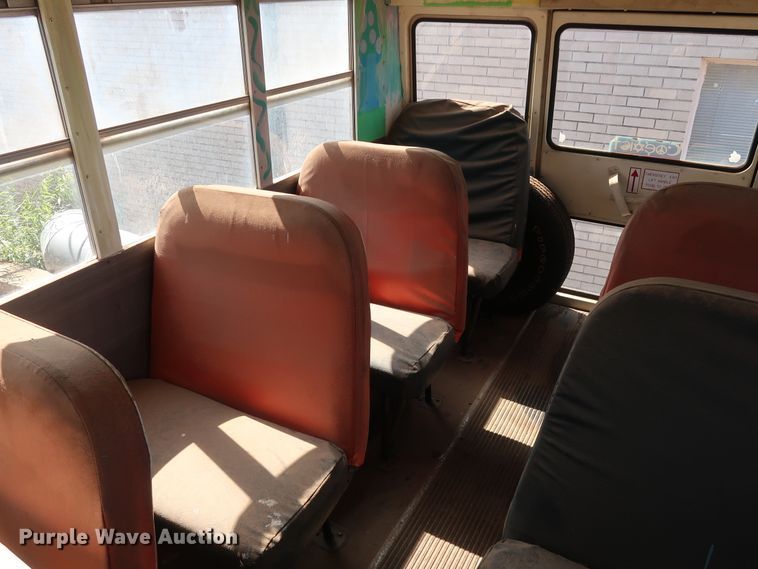 image for item GD9808 1990 Chevrolet G30 school bus