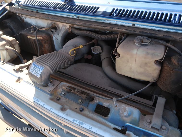 image for item GD9808 1990 Chevrolet G30 school bus