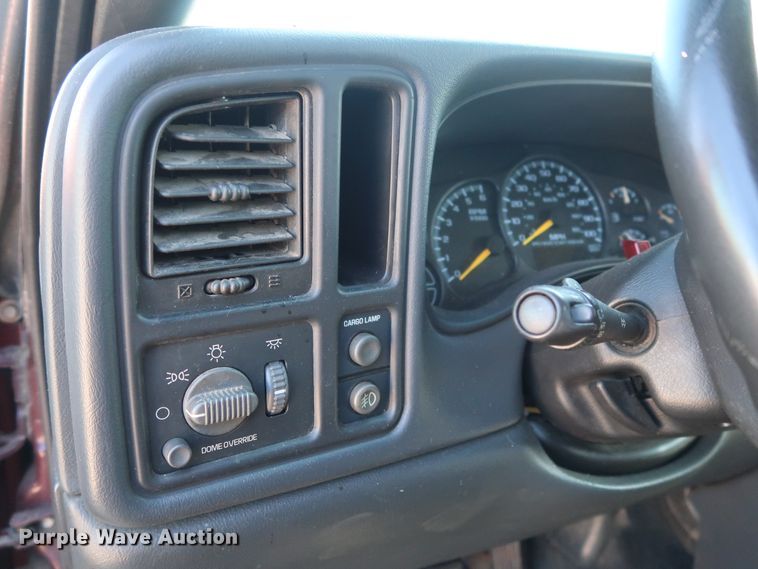 image for item GD9809 2001 Chevrolet Silverado 1500 Ext. Cab pickup truck