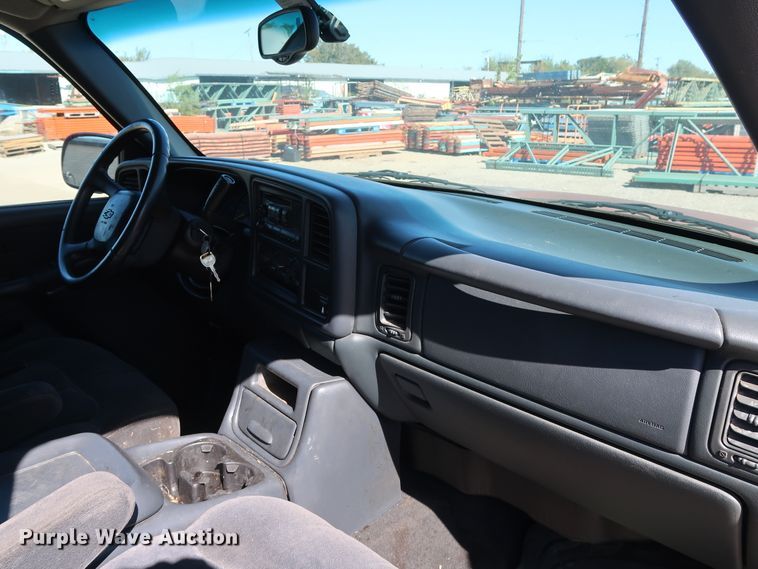 image for item GD9809 2001 Chevrolet Silverado 1500 Ext. Cab pickup truck