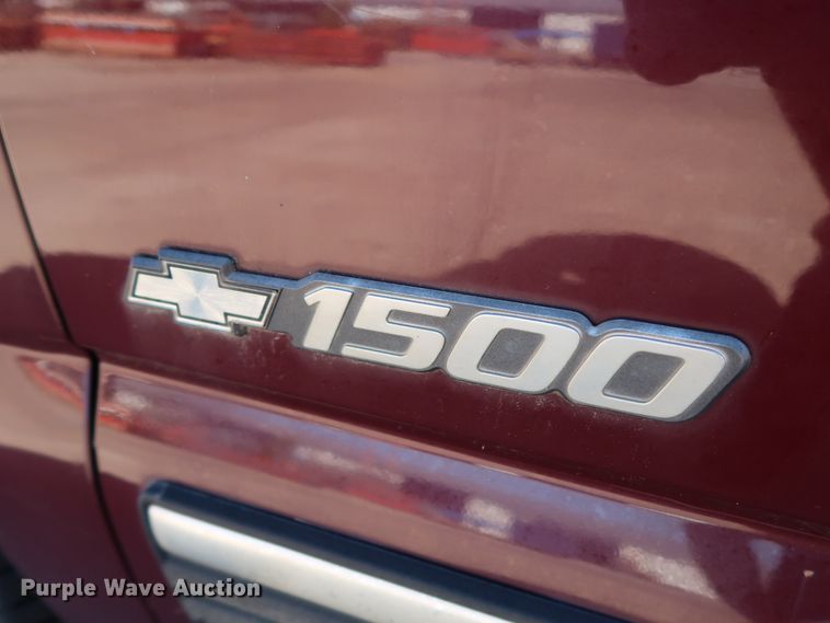 image for item GD9809 2001 Chevrolet Silverado 1500 Ext. Cab pickup truck