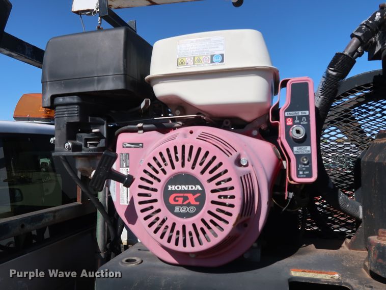 image for item GD9810 1995 Chevrolet C2500 Ext. Cab flatbed pickup truck