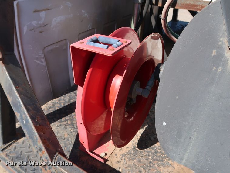 image for item GD9810 1995 Chevrolet C2500 Ext. Cab flatbed pickup truck