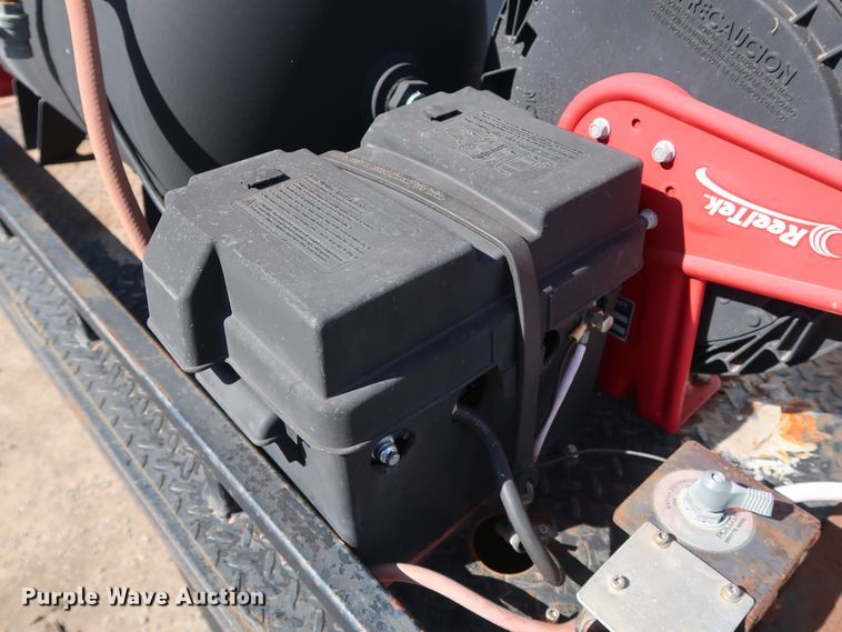 image for item GD9810 1995 Chevrolet C2500 Ext. Cab flatbed pickup truck