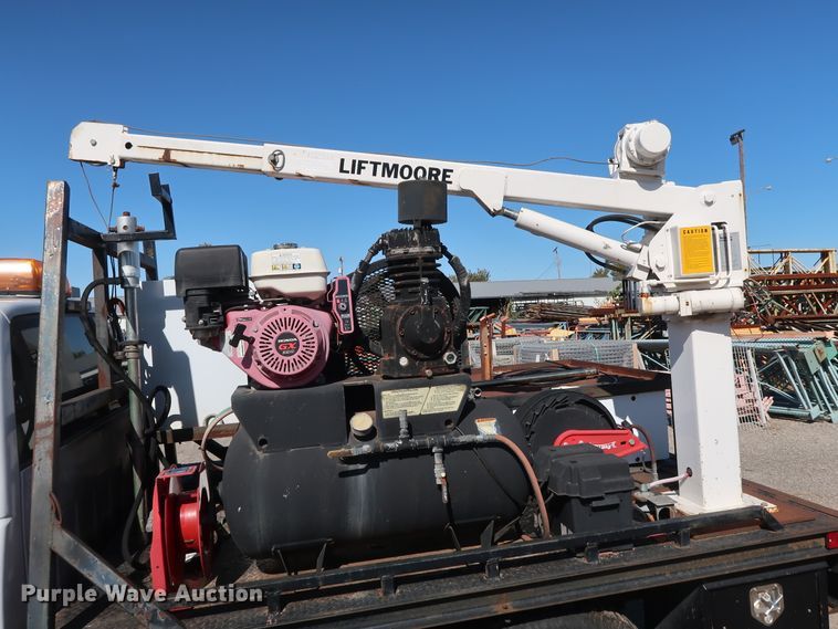 image for item GD9810 1995 Chevrolet C2500 Ext. Cab flatbed pickup truck