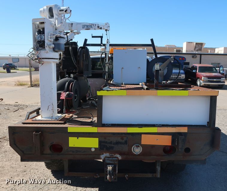 image for item GD9810 1995 Chevrolet C2500 Ext. Cab flatbed pickup truck