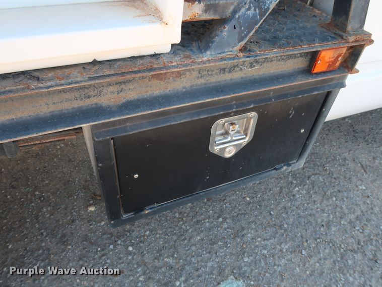 image for item GD9810 1995 Chevrolet C2500 Ext. Cab flatbed pickup truck