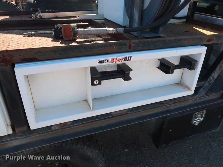 image for item GD9810 1995 Chevrolet C2500 Ext. Cab flatbed pickup truck