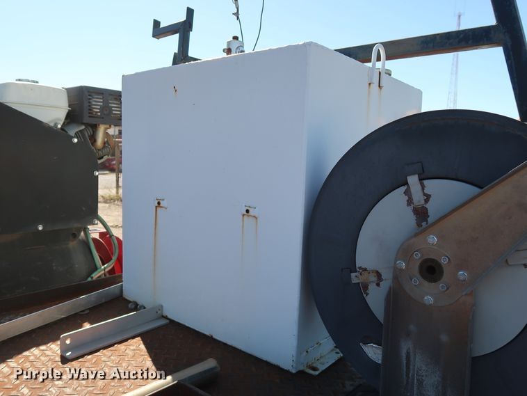 image for item GD9810 1995 Chevrolet C2500 Ext. Cab flatbed pickup truck