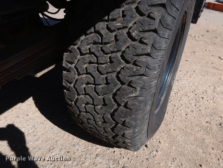 image for item GD9810 1995 Chevrolet C2500 Ext. Cab flatbed pickup truck