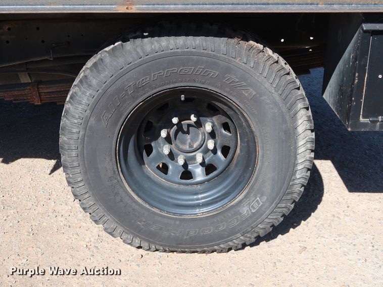 image for item GD9810 1995 Chevrolet C2500 Ext. Cab flatbed pickup truck