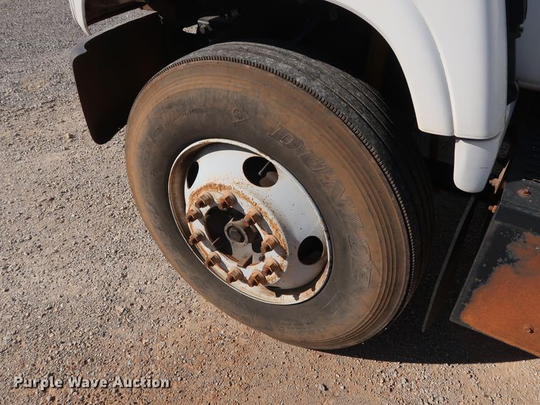 image for item GD9813 2001 GMC C7500 propane fuel truck