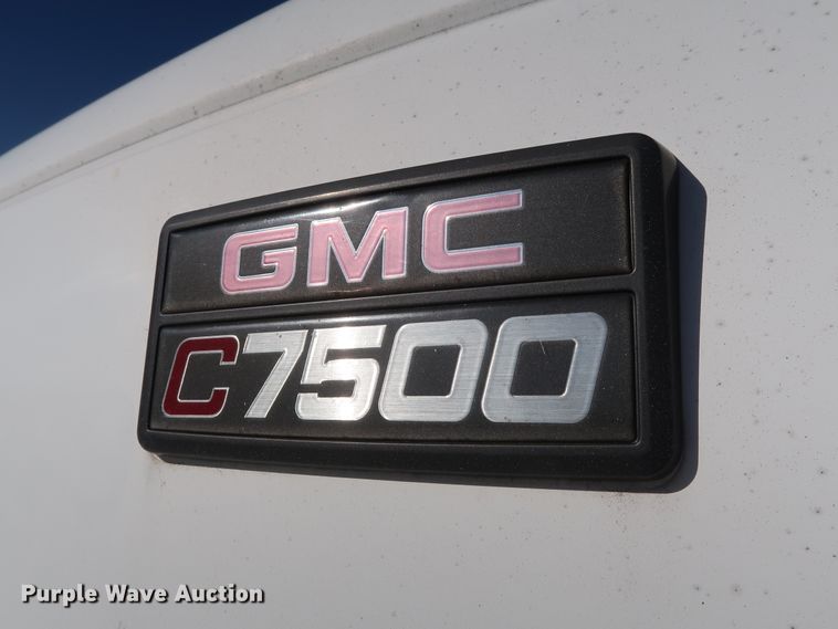 image for item GD9813 2001 GMC C7500 propane fuel truck