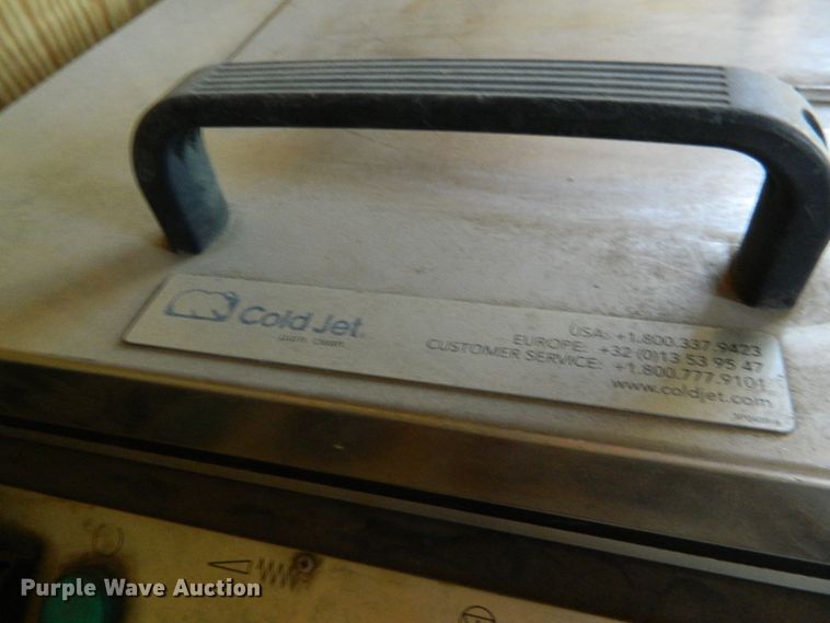 image for item GE9897 2004 Aero 75-DX Cold Jet 2A0148-G2 dry ice blasting machine