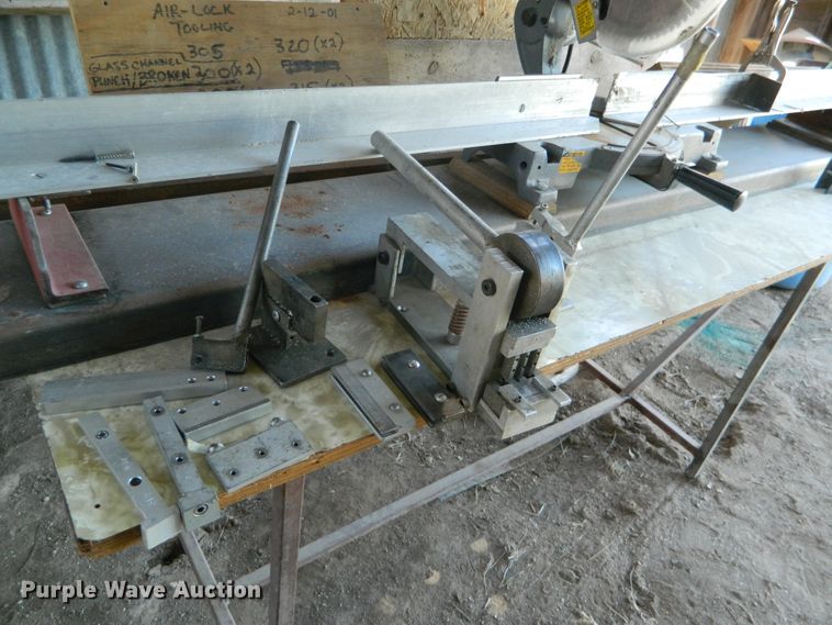 image for item GE9898 Makita aluminum saw chop saw