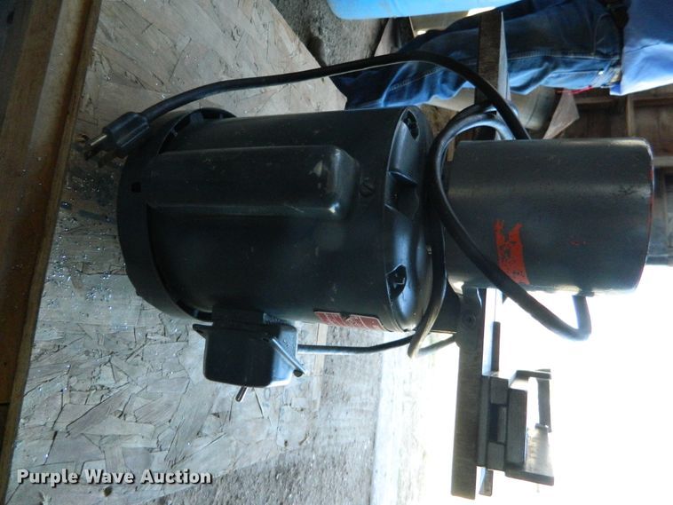 image for item GE9898 Makita aluminum saw chop saw