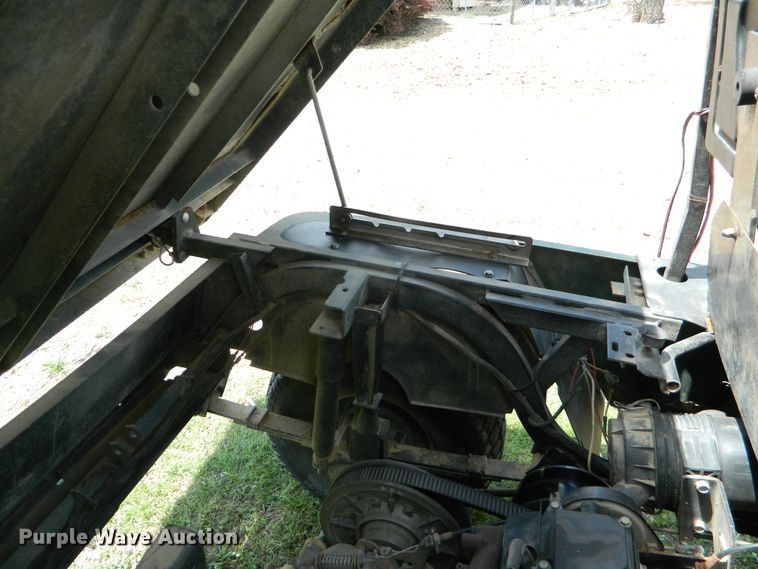 image for item GE9902 EZ GO Workhorse ST350 golf cart