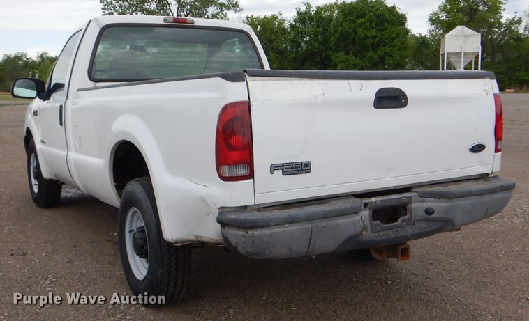image for item GF9175 2004 Ford F250 Super Duty  pickup truck