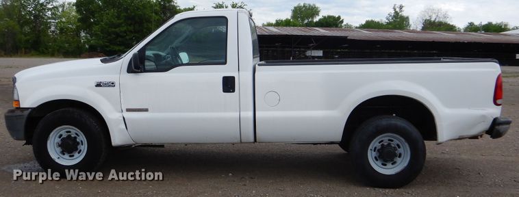 image for item GF9175 2004 Ford F250 Super Duty  pickup truck