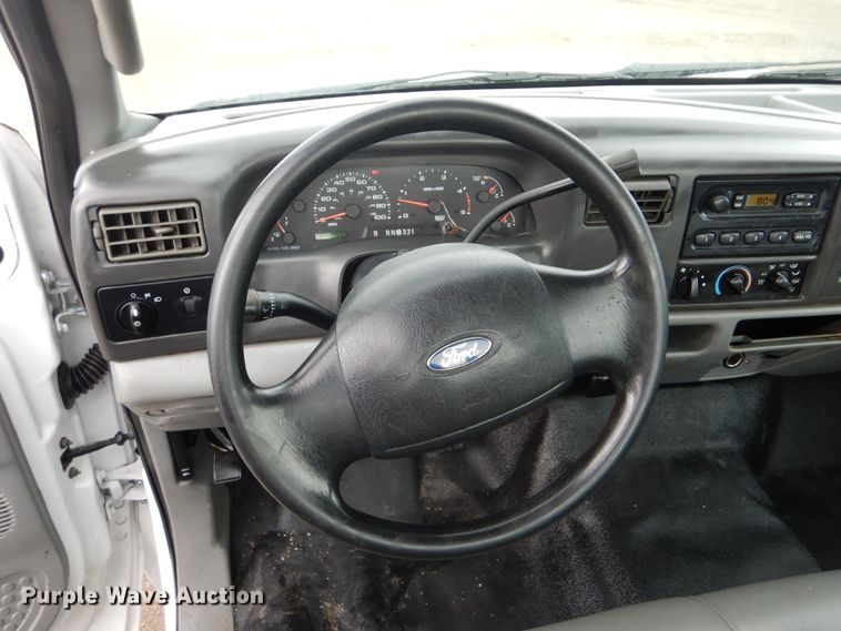 image for item GF9175 2004 Ford F250 Super Duty  pickup truck