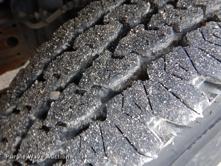 image for item GF9175 2004 Ford F250 Super Duty  pickup truck