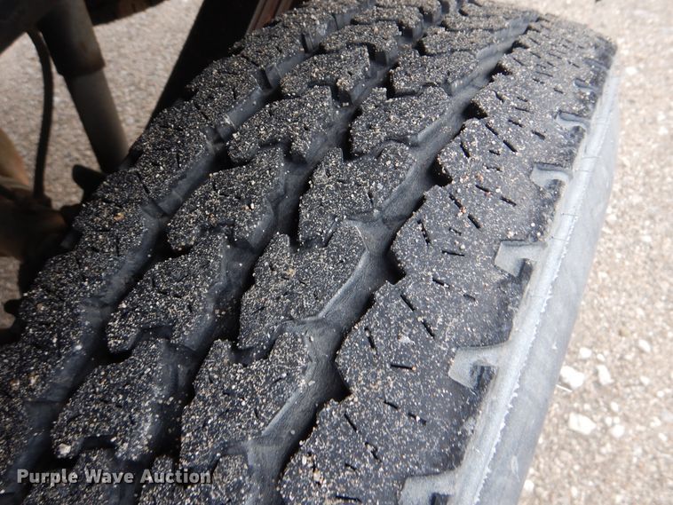 image for item GF9175 2004 Ford F250 Super Duty  pickup truck