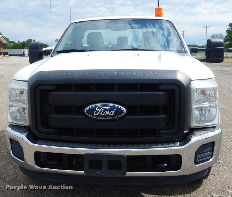 image for item GF9176 2011 Ford F250  utility bed pickup truck