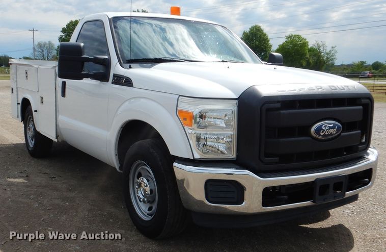 image for item GF9176 2011 Ford F250  utility bed pickup truck