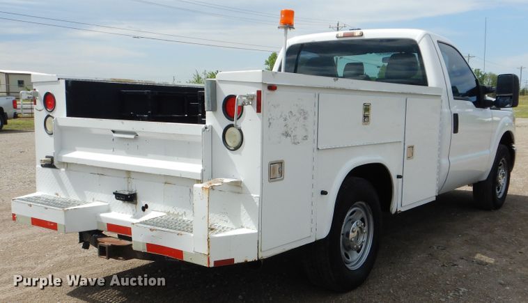 image for item GF9176 2011 Ford F250  utility bed pickup truck