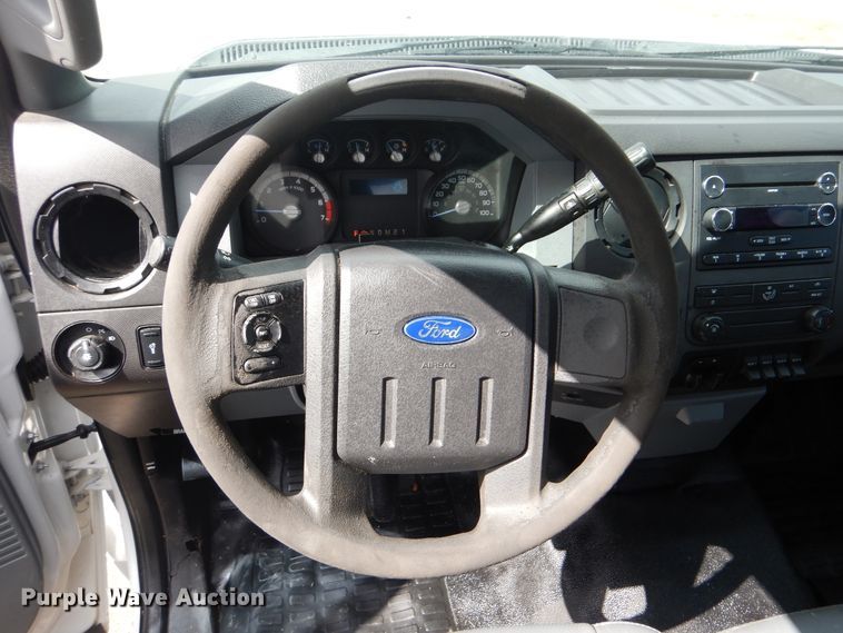 image for item GF9176 2011 Ford F250  utility bed pickup truck