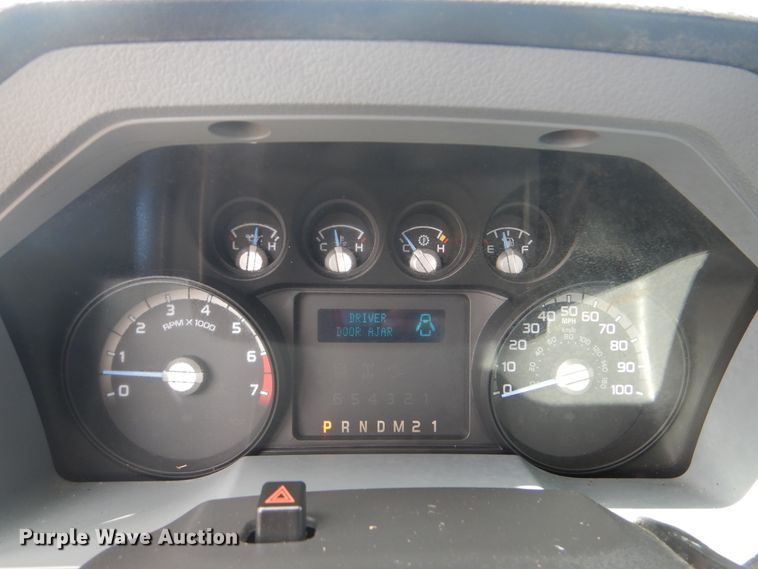 image for item GF9176 2011 Ford F250  utility bed pickup truck