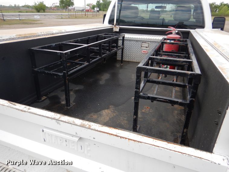 image for item GF9176 2011 Ford F250  utility bed pickup truck