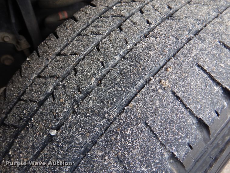 image for item GF9176 2011 Ford F250  utility bed pickup truck