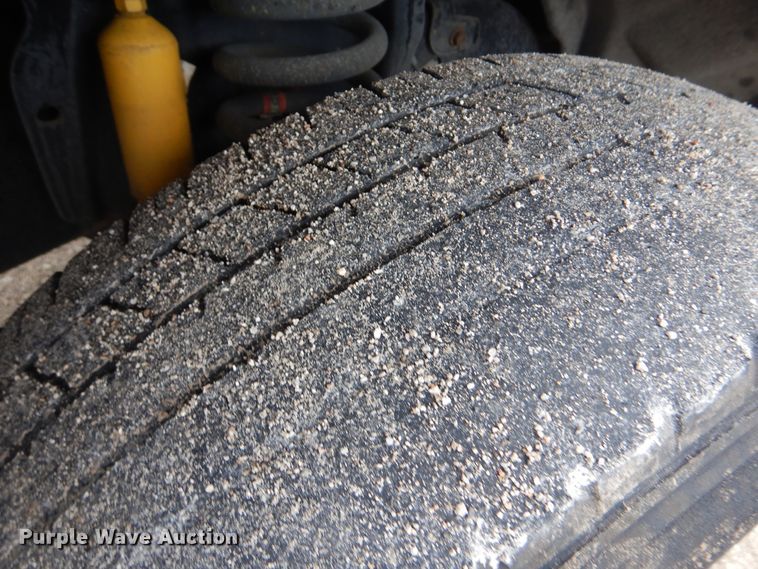 image for item GF9176 2011 Ford F250  utility bed pickup truck