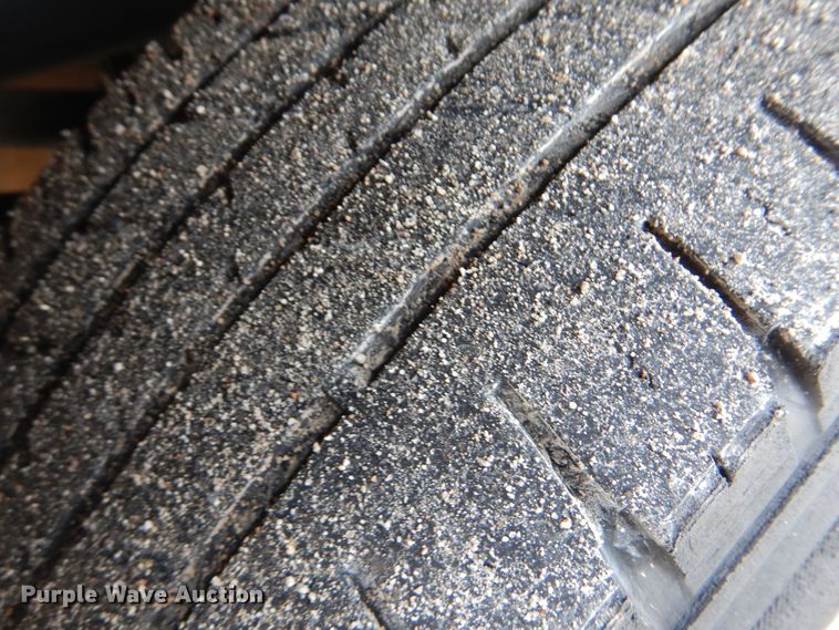 image for item GF9176 2011 Ford F250  utility bed pickup truck