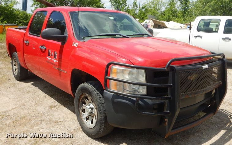 image for item GN9314 2008 Chevrolet Silverado 1500  Crew Cab pickup truck