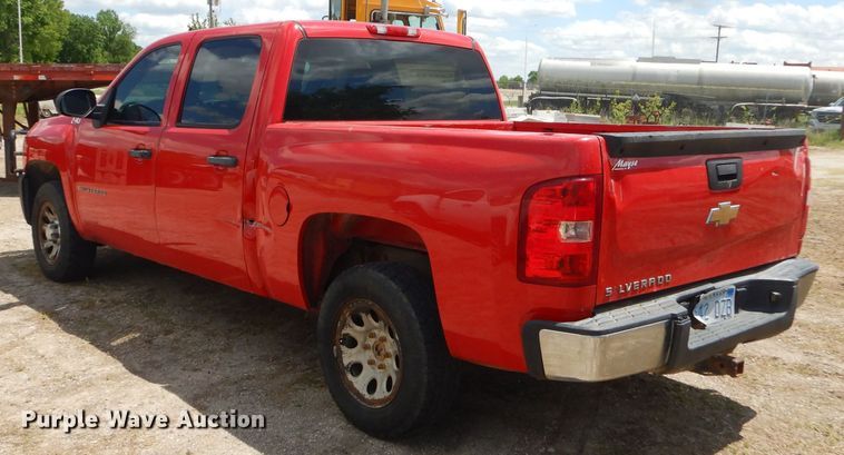 image for item GN9314 2008 Chevrolet Silverado 1500  Crew Cab pickup truck