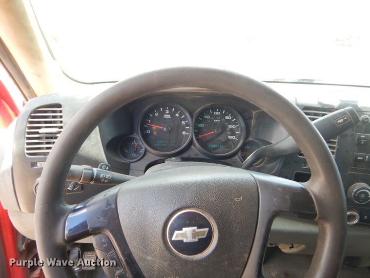 image for item GN9314 2008 Chevrolet Silverado 1500  Crew Cab pickup truck