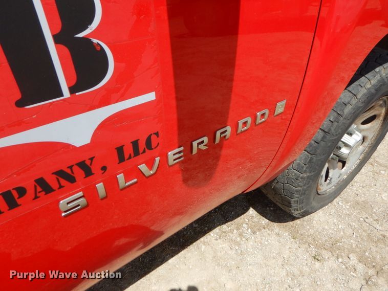 image for item GN9314 2008 Chevrolet Silverado 1500  Crew Cab pickup truck