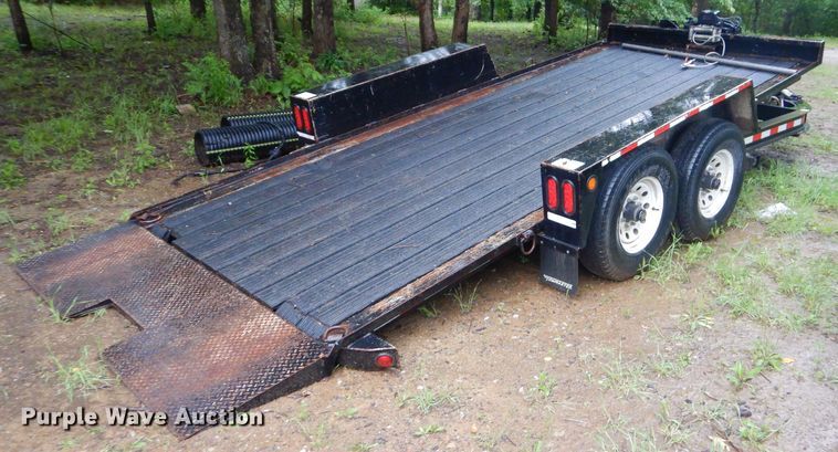 image for item GN9361 2015 Towmaster T-9DT tilt deck utility trailer