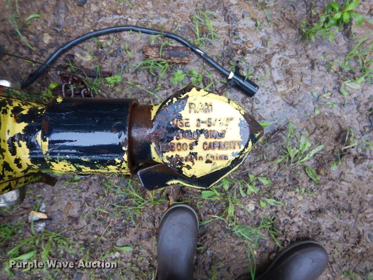 image for item GN9361 2015 Towmaster T-9DT tilt deck utility trailer