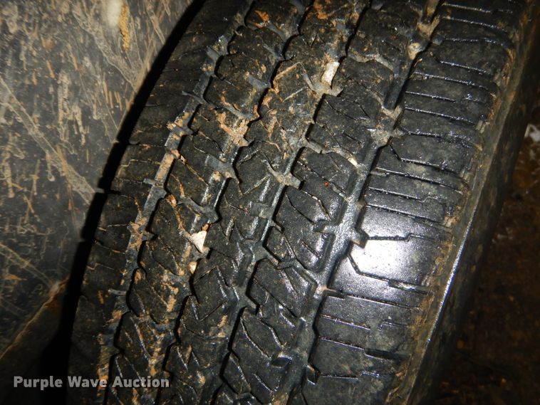 image for item GN9361 2015 Towmaster T-9DT tilt deck utility trailer