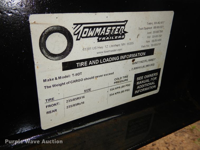 image for item GN9361 2015 Towmaster T-9DT tilt deck utility trailer