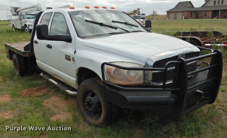 image for item GN9892 2009 Dodge Ram 3500HD  Quad Cab flatbed pickup truck