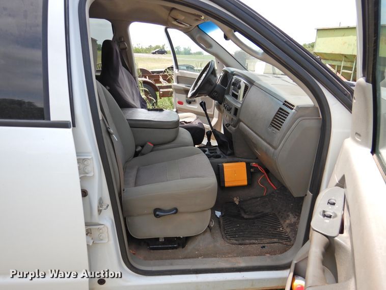 image for item GN9892 2009 Dodge Ram 3500HD  Quad Cab flatbed pickup truck