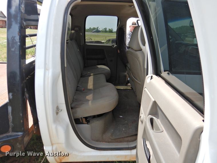 image for item GN9892 2009 Dodge Ram 3500HD  Quad Cab flatbed pickup truck