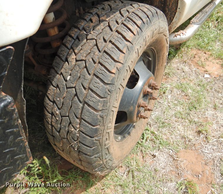 image for item GN9892 2009 Dodge Ram 3500HD  Quad Cab flatbed pickup truck