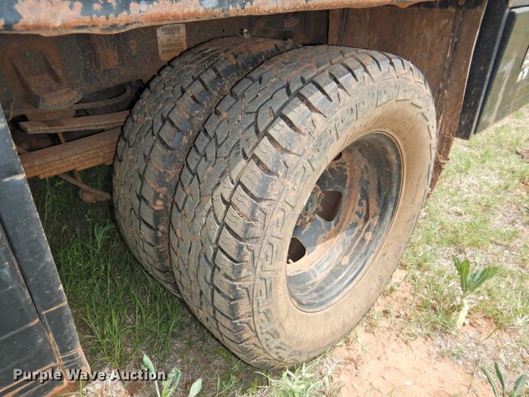 image for item GN9892 2009 Dodge Ram 3500HD  Quad Cab flatbed pickup truck