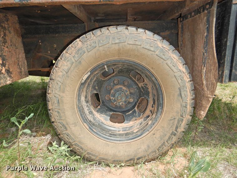 image for item GN9892 2009 Dodge Ram 3500HD  Quad Cab flatbed pickup truck