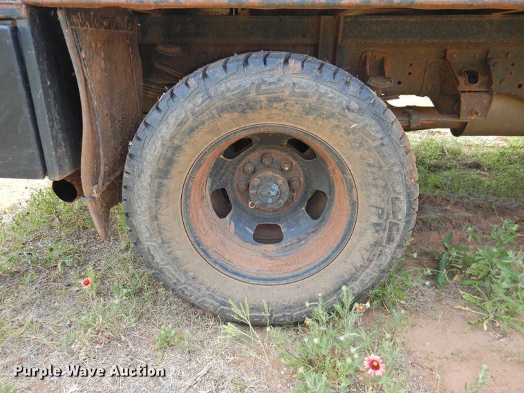 image for item GN9892 2009 Dodge Ram 3500HD  Quad Cab flatbed pickup truck